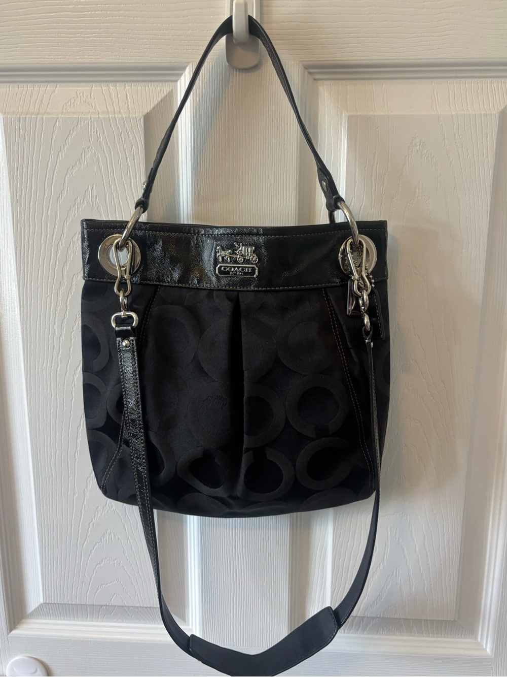 COACH Madison Black Signature Jacquard Shoulder Bag Patent Trim Silver Hardware